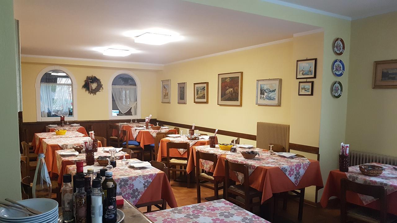 Albergo Bellaria 라바로네 외부 사진